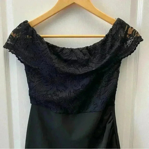 Le Chateau Cocktail Dress Off Shoulder Bardot Lace Bodice Formal LBD Black XS - Picture 6 of 16